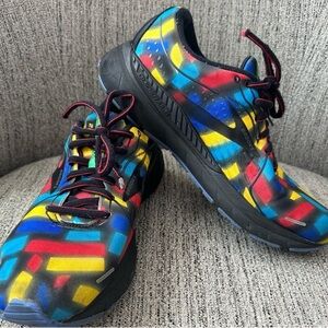 Womens Brooks Adrenaline GTS 21 Athletic Shoes Size 9.5